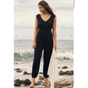 Z Supply Black V Neck Jumpsuit M Sleeveless Smocked Waist NWT